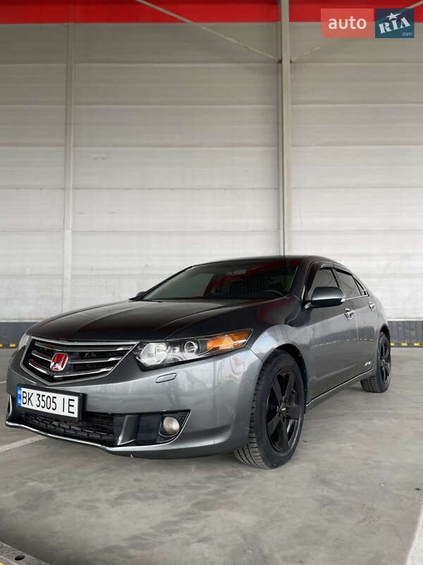 Honda Accord (2009)