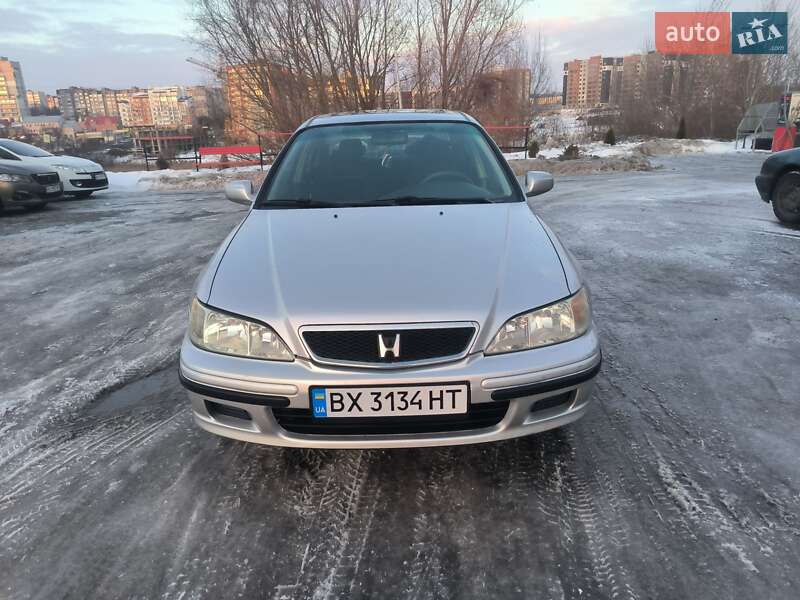 Honda Accord (2000)