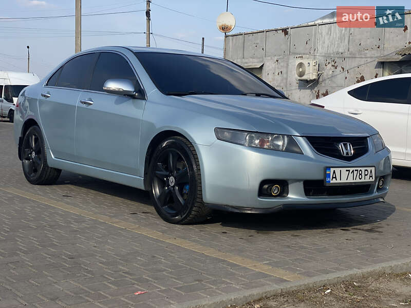 Honda Accord (2004)