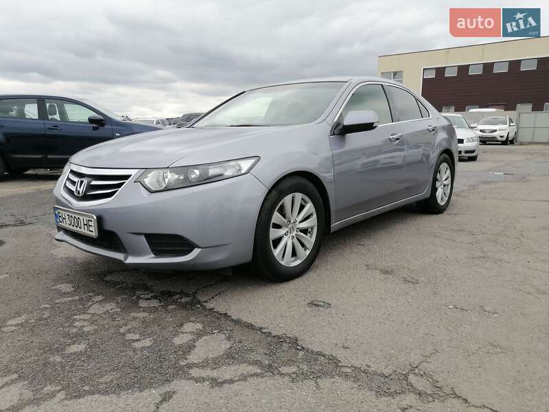Honda Accord (2012)