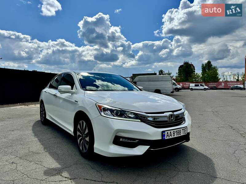 Honda Accord (2016)