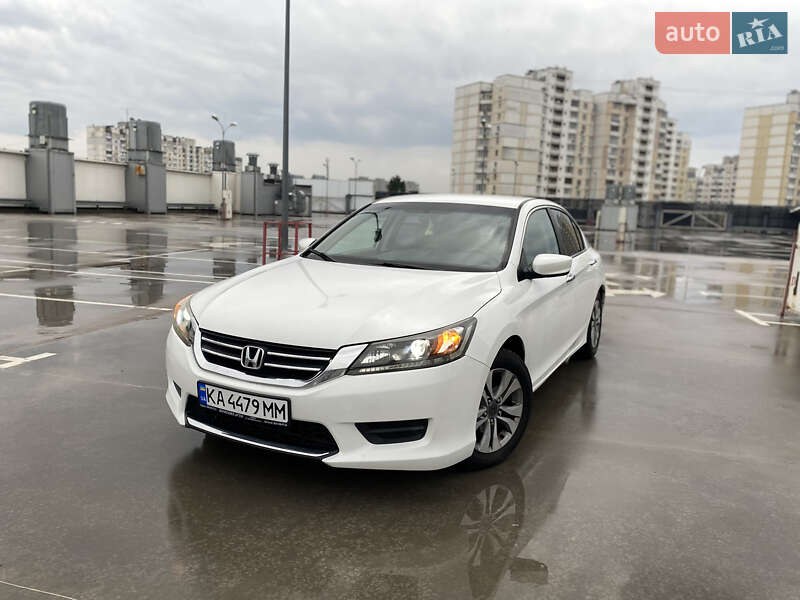 Honda Accord (2012)