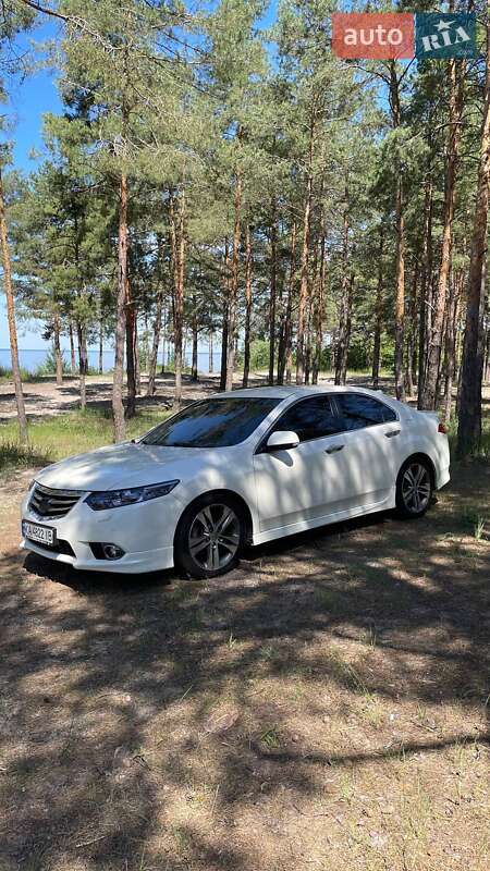 Honda Accord (2011)