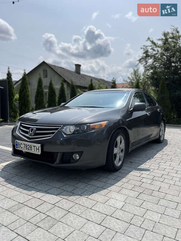 Honda Accord (2008)