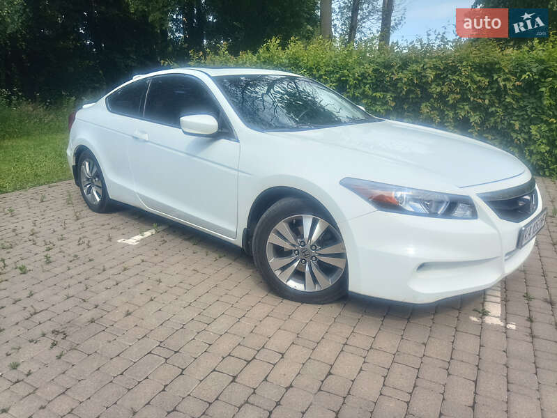 Honda Accord (2011)