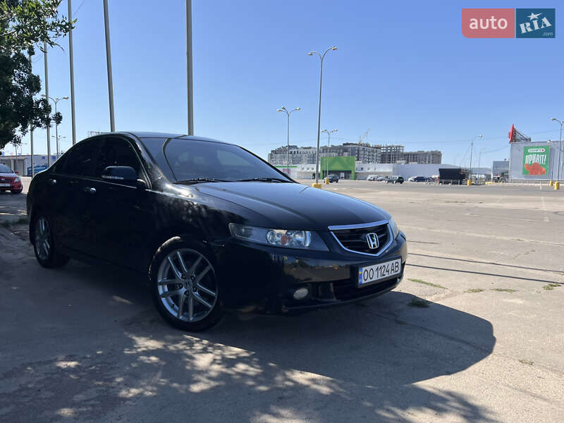 Honda Accord (2005)