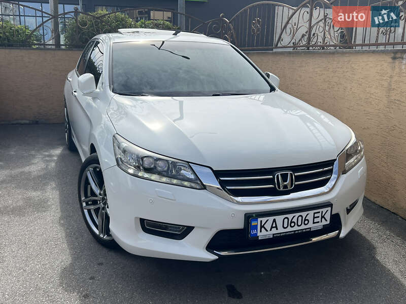 Honda Accord (2013)