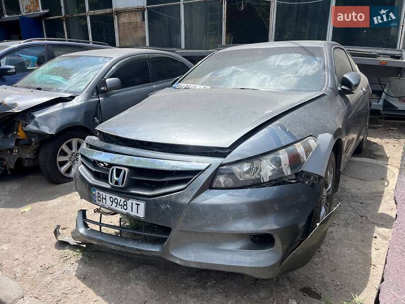 Honda Accord (2012)