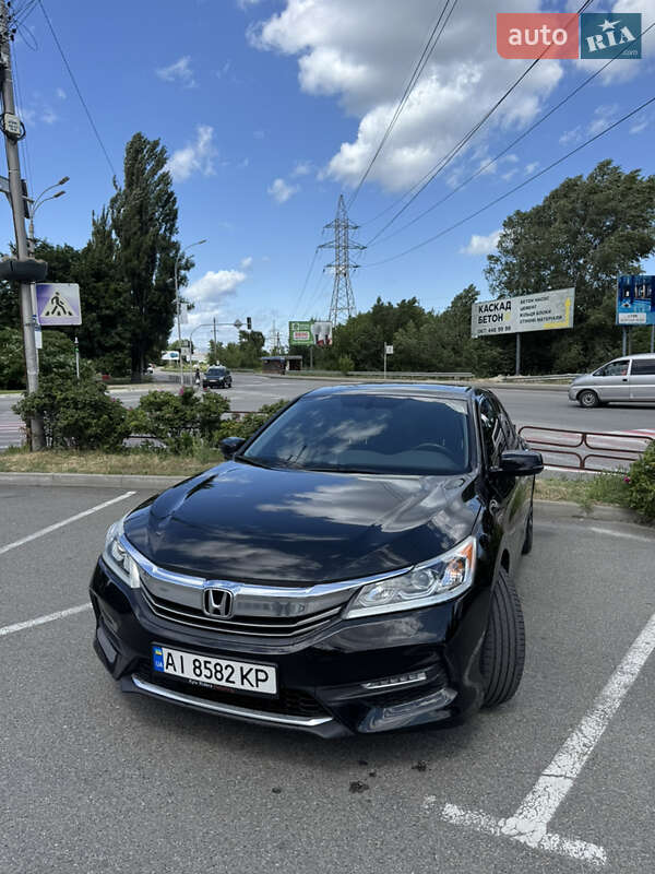 Honda Accord (2016)