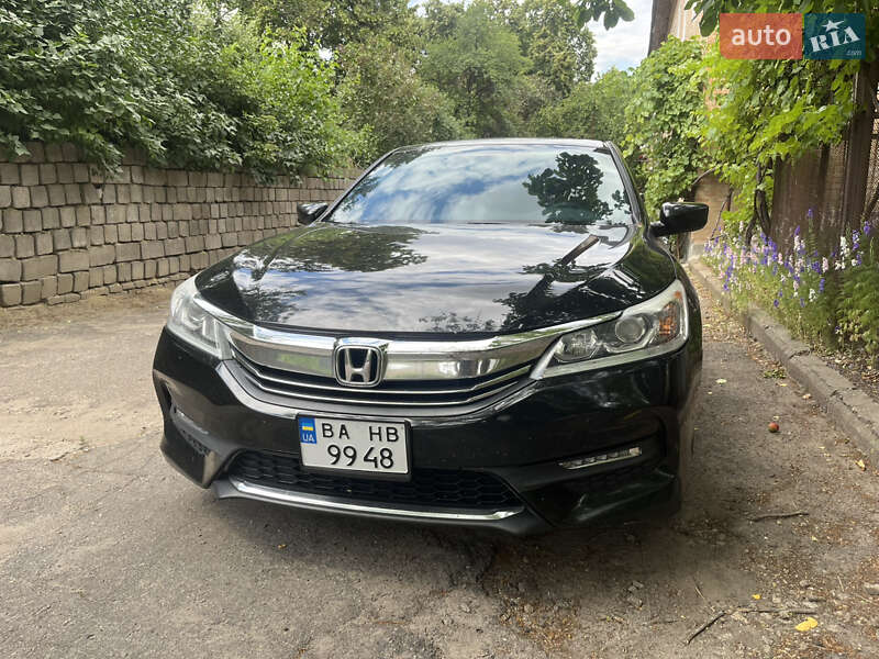 Honda Accord (2016)