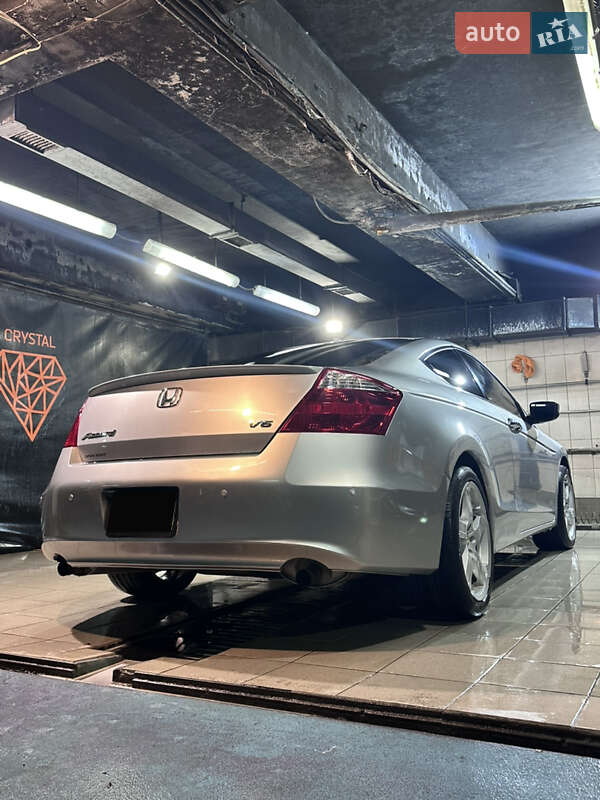 Honda Accord (2008)