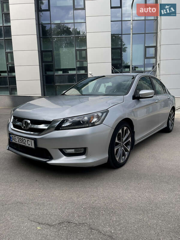 Honda Accord (2013)