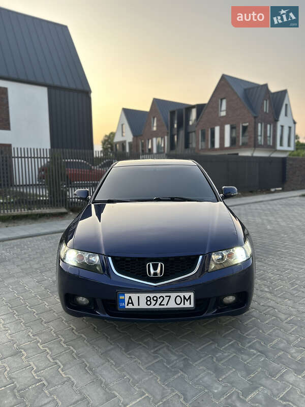 Honda Accord (2004)