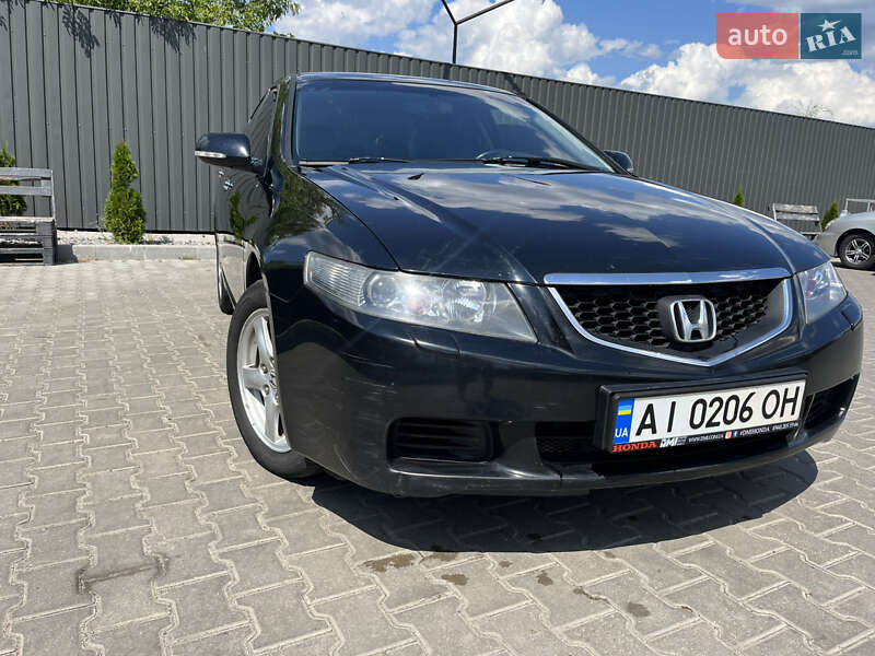 Honda Accord (2005)