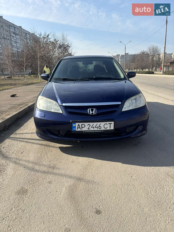 Honda Civic (2004)