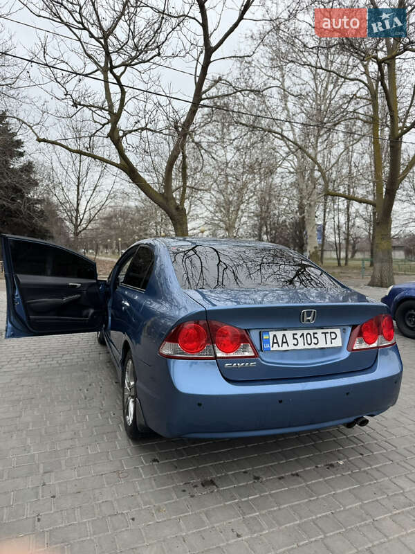 Honda Civic (2007)