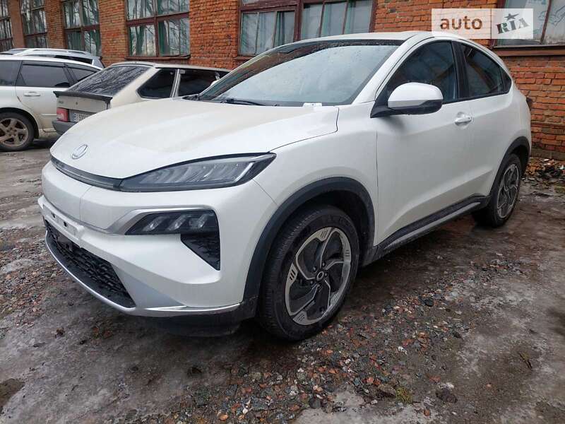 Honda M-nv (2023)