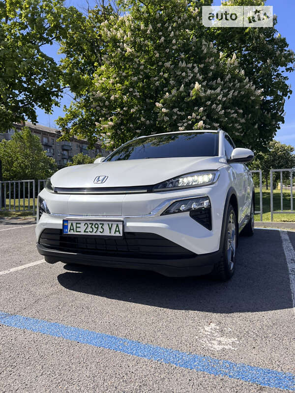 Honda M-nv (2022)