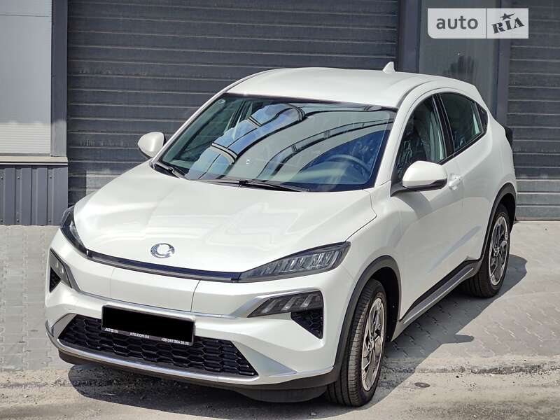 Honda M-nv (2023)