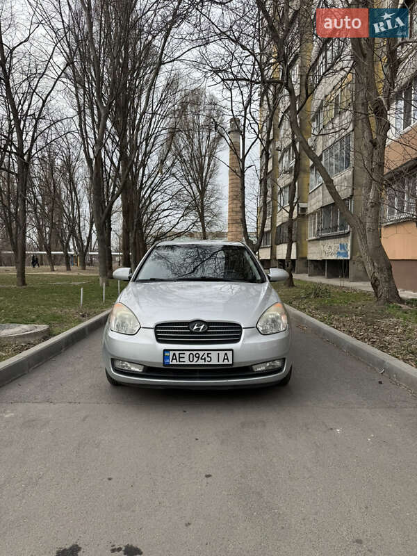 Hyundai Accent (2006)
