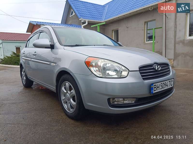Hyundai Accent (2006)