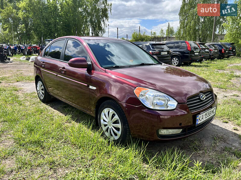 Hyundai Accent (2007)