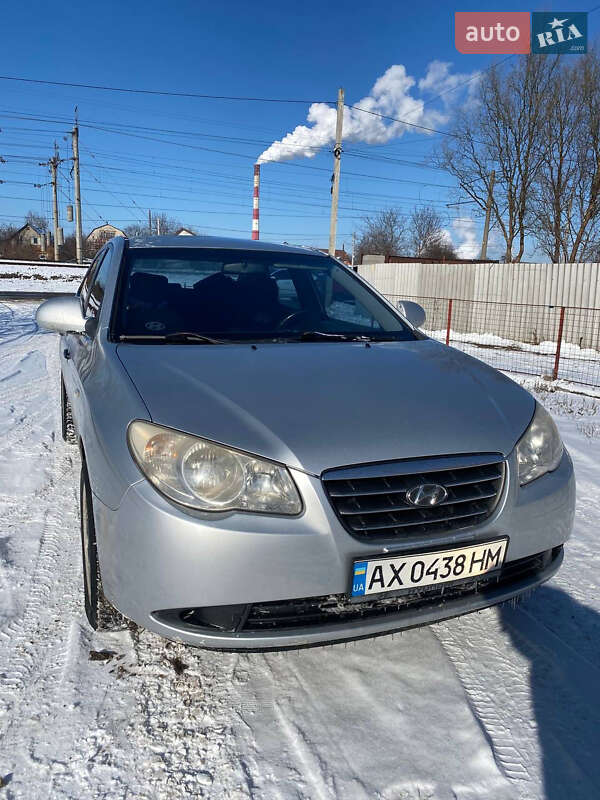 Hyundai Elantra (2007)