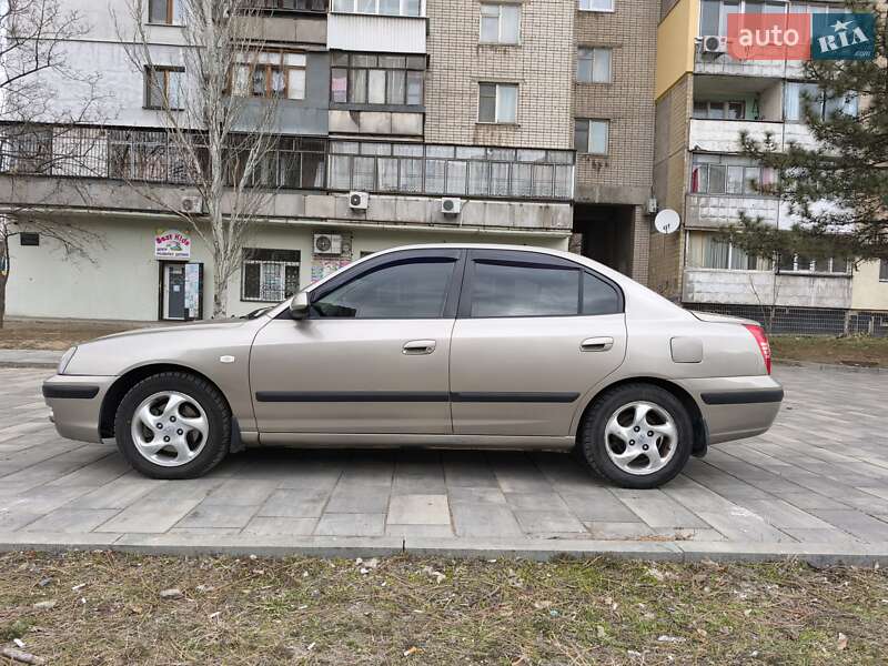 Hyundai Elantra (2006)