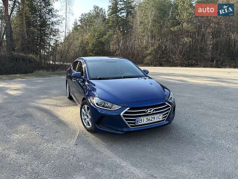 Hyundai Elantra (2016)