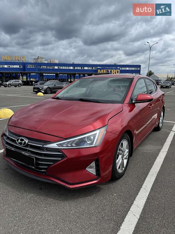Hyundai Elantra (2019)