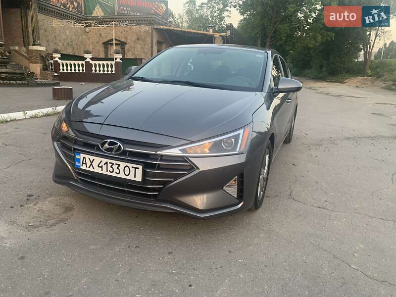 Hyundai Elantra (2018)