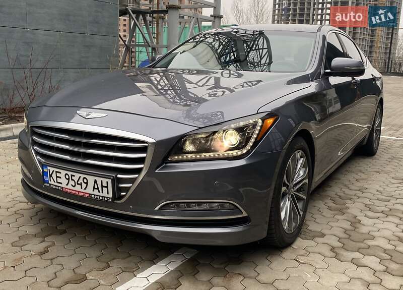 Hyundai Genesis (2015)