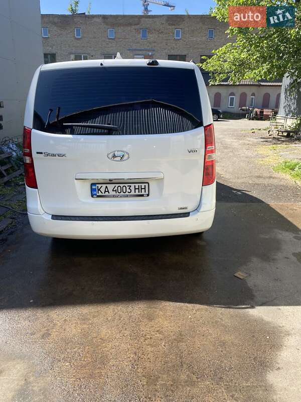 Hyundai Grand starex (2018)