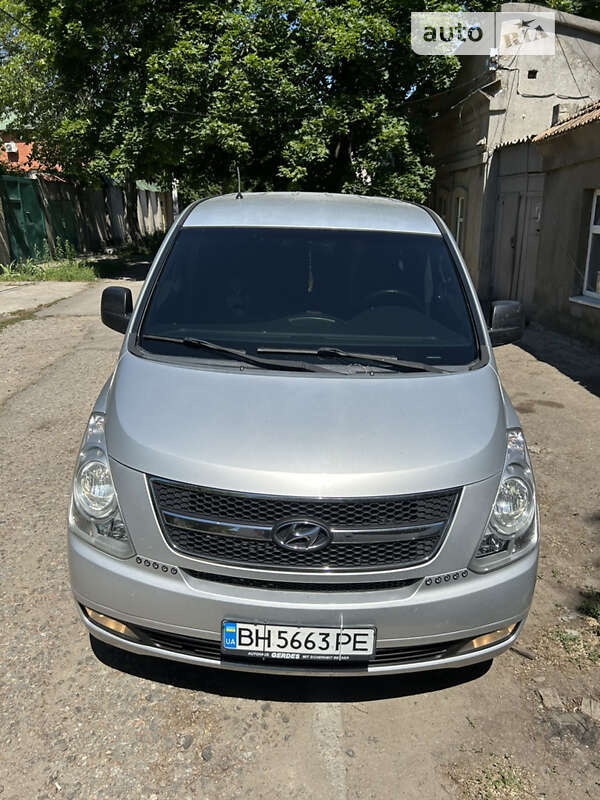 Hyundai H-1 (2010)
