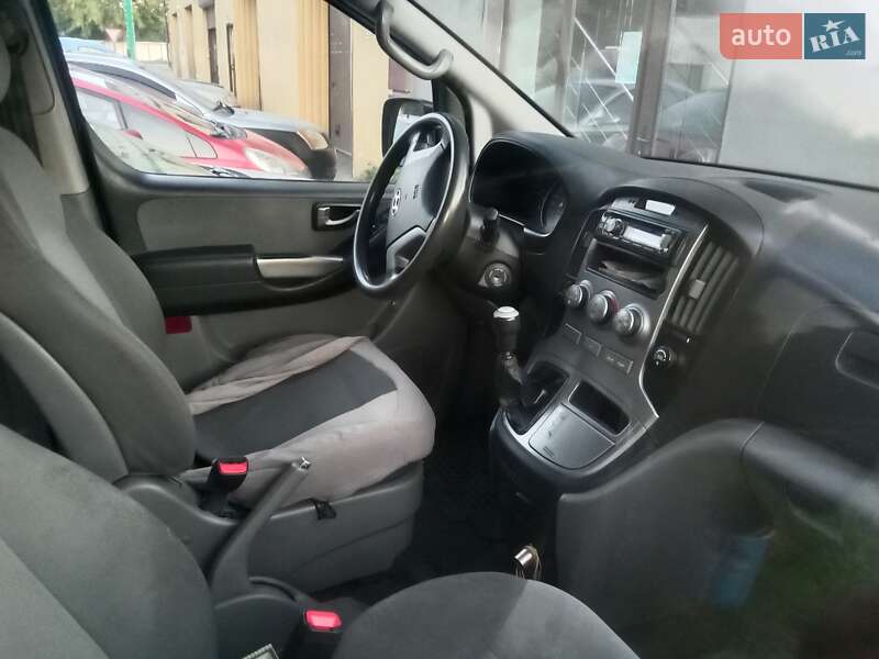 Hyundai H-1 (2012)