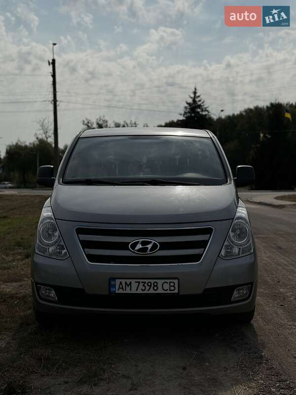 Hyundai H-1 (2016)