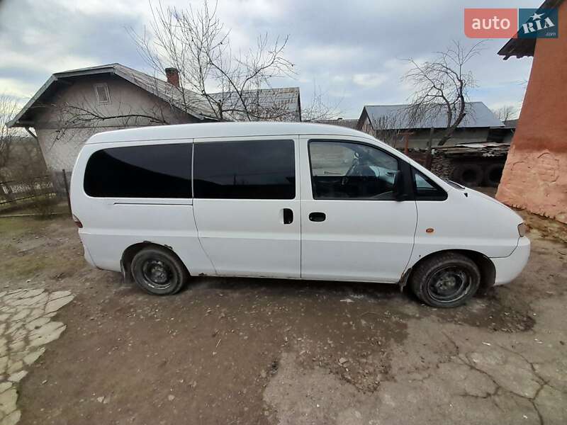 Hyundai H-1 (2004)