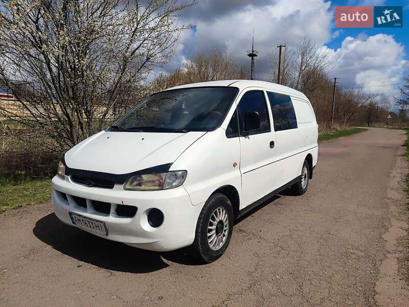 Hyundai H-1 (1999)