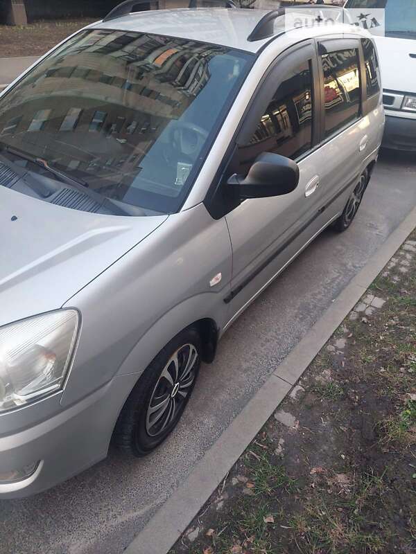 Hyundai Matrix (2008)