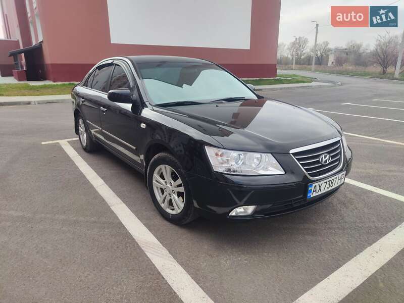 Hyundai Sonata (2009)