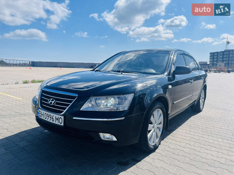 Hyundai Sonata (2009)