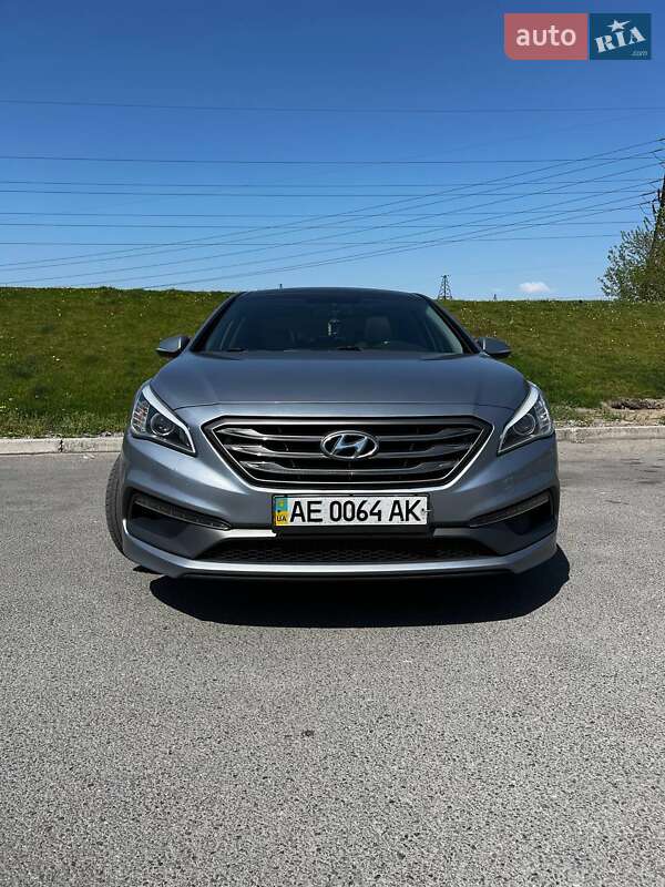 Hyundai Sonata (2015)