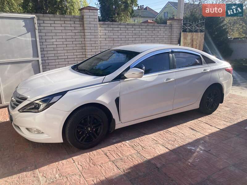 Hyundai Sonata (2014)