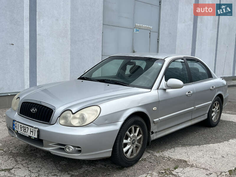 Hyundai Sonata (2004)