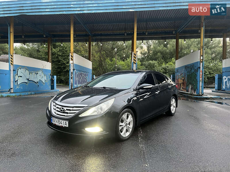 Hyundai Sonata (2011)