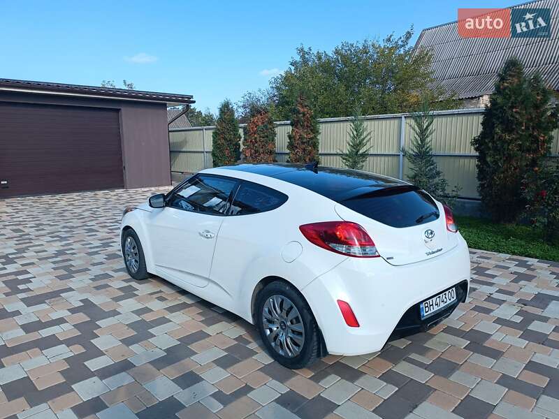 Hyundai Veloster (2011)
