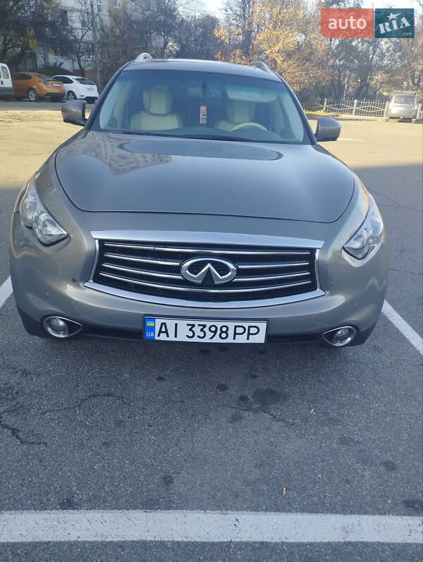 Infiniti Fx 35 (2011)