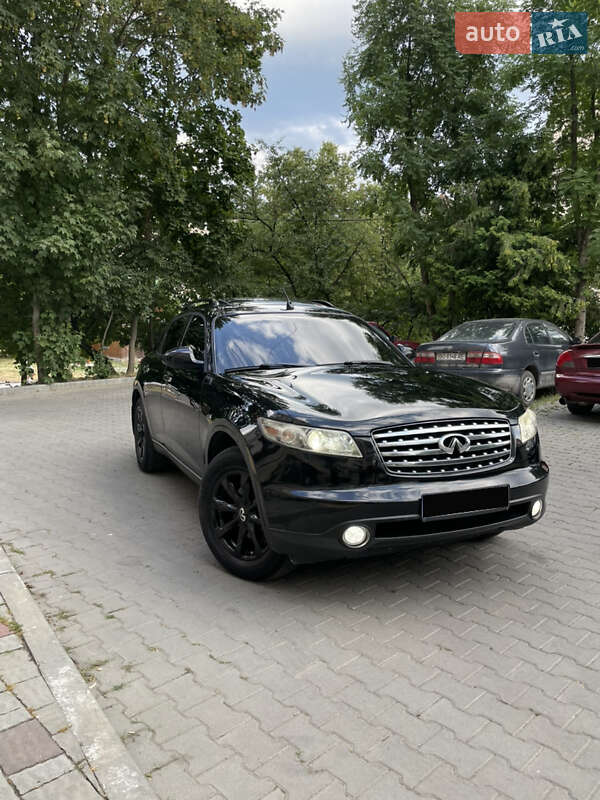 Infiniti Fx 35 (2004)