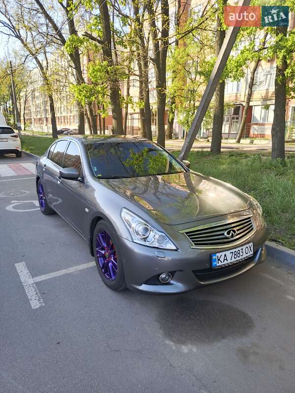 Infiniti G25 (2010)