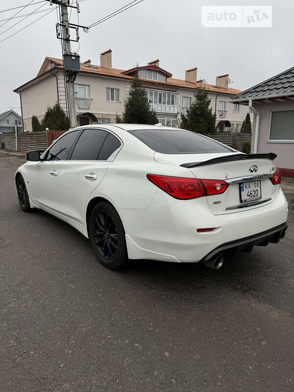 Infiniti Q50 (2016)